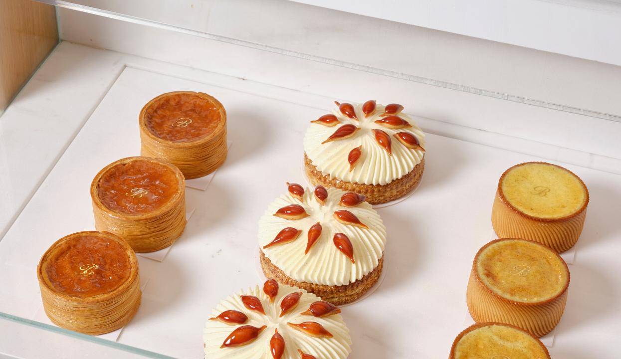 pastries at le bristol paris