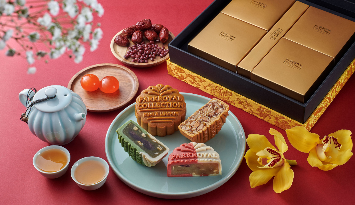 Mid-Autumn Mooncakes and Hampers from PARKROYAL COLLECTION Kuala Lumpur