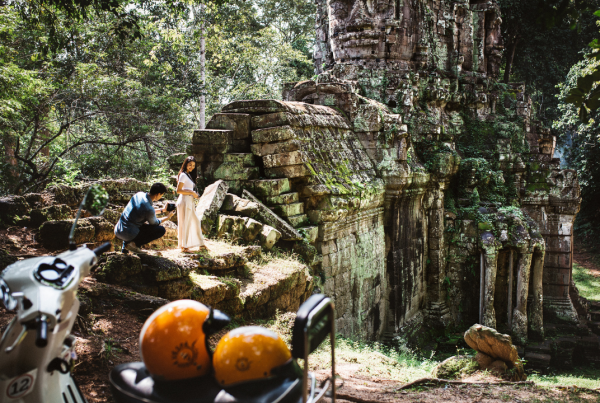 Experiencing Cambodia in 7 Days Through a 'Tale of Two Cities'
