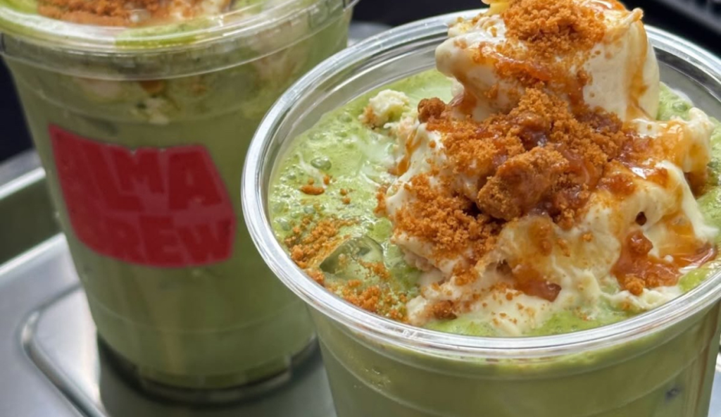 When Two Trends Combine, They Give Birth To The Ultimate Dessert (Banana Pudding Matcha, That Is!)