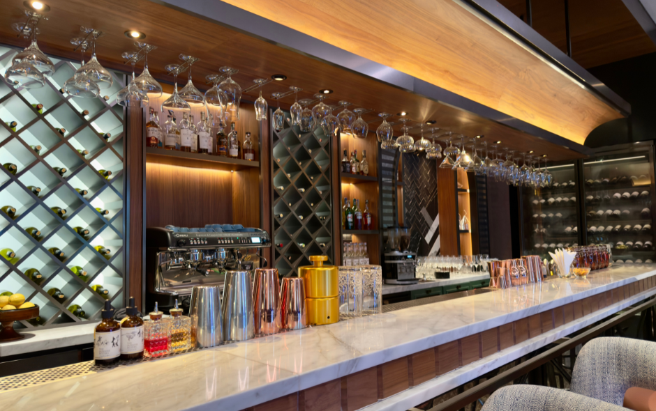 The R Bar at Renaissance Kuala Lumpur
