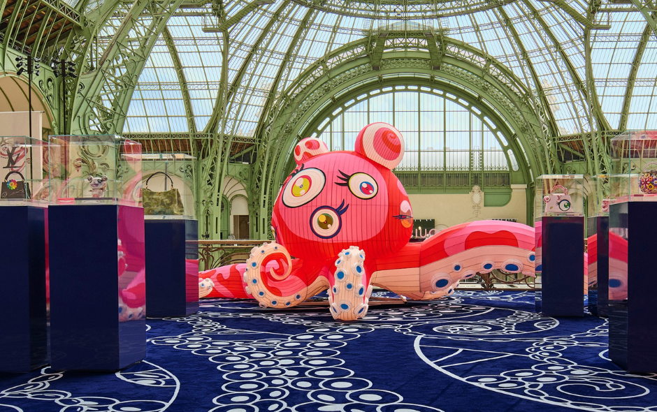 eight-metre-high octopus sculpture which showcases the Artycapucines Collection within