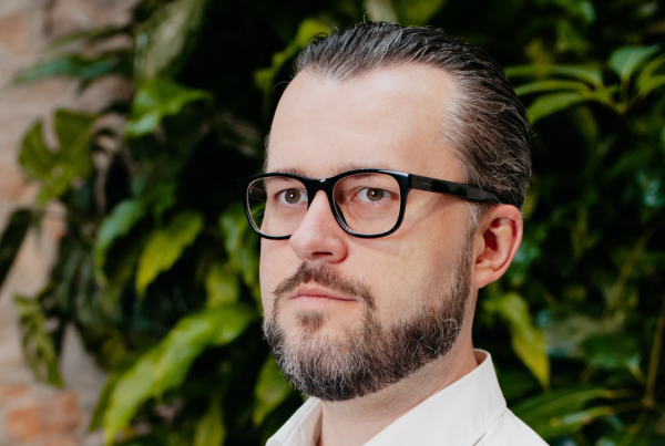 THE LUXURY OF EASE IN A CITY OF QUIET DISCOVERY