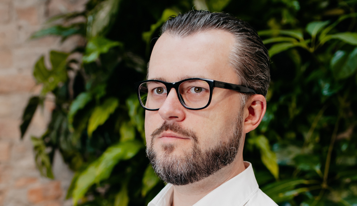 THE LUXURY OF EASE IN A CITY OF QUIET DISCOVERY