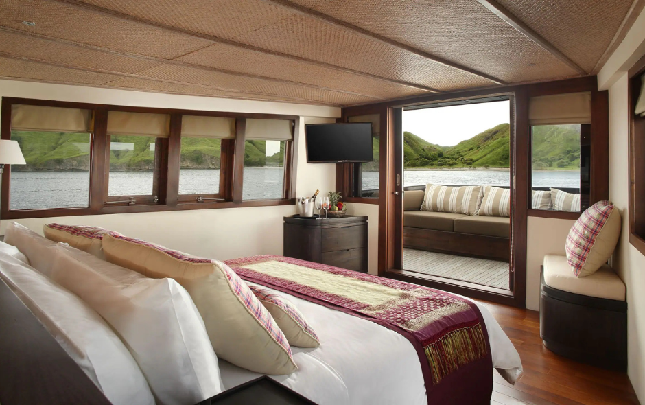 soft expedition with a phinisi