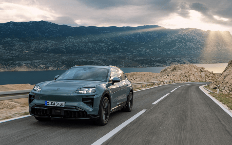 the porsche cayenne turbo has insane speed