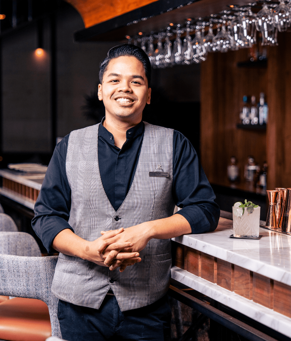 bartender at renaissance kuala lumpur