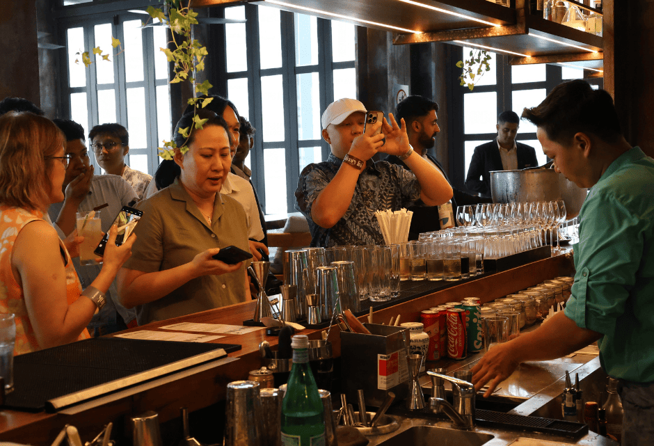 @21 rooftop bar at hyatt centric kl